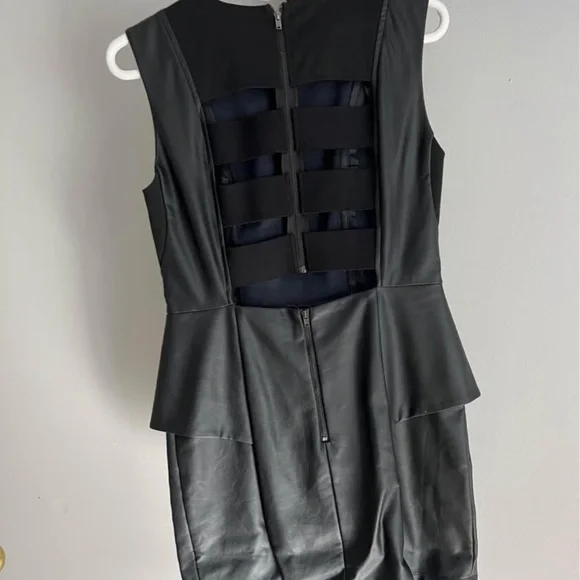 BCBG DRESS - Picture 3 of 4